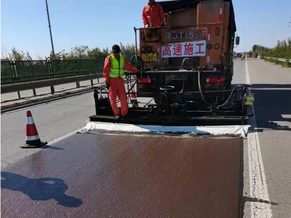 Four major differences between micro-surfacing and slurry seal_1